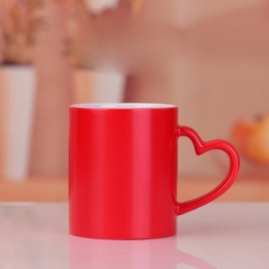 Ceramic Mugs With Heart Shaped Handle 